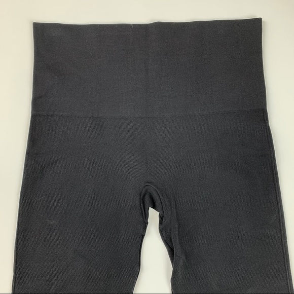 Spanx Look At Me Now Seamless Leggings Black - Picture 3 of 6